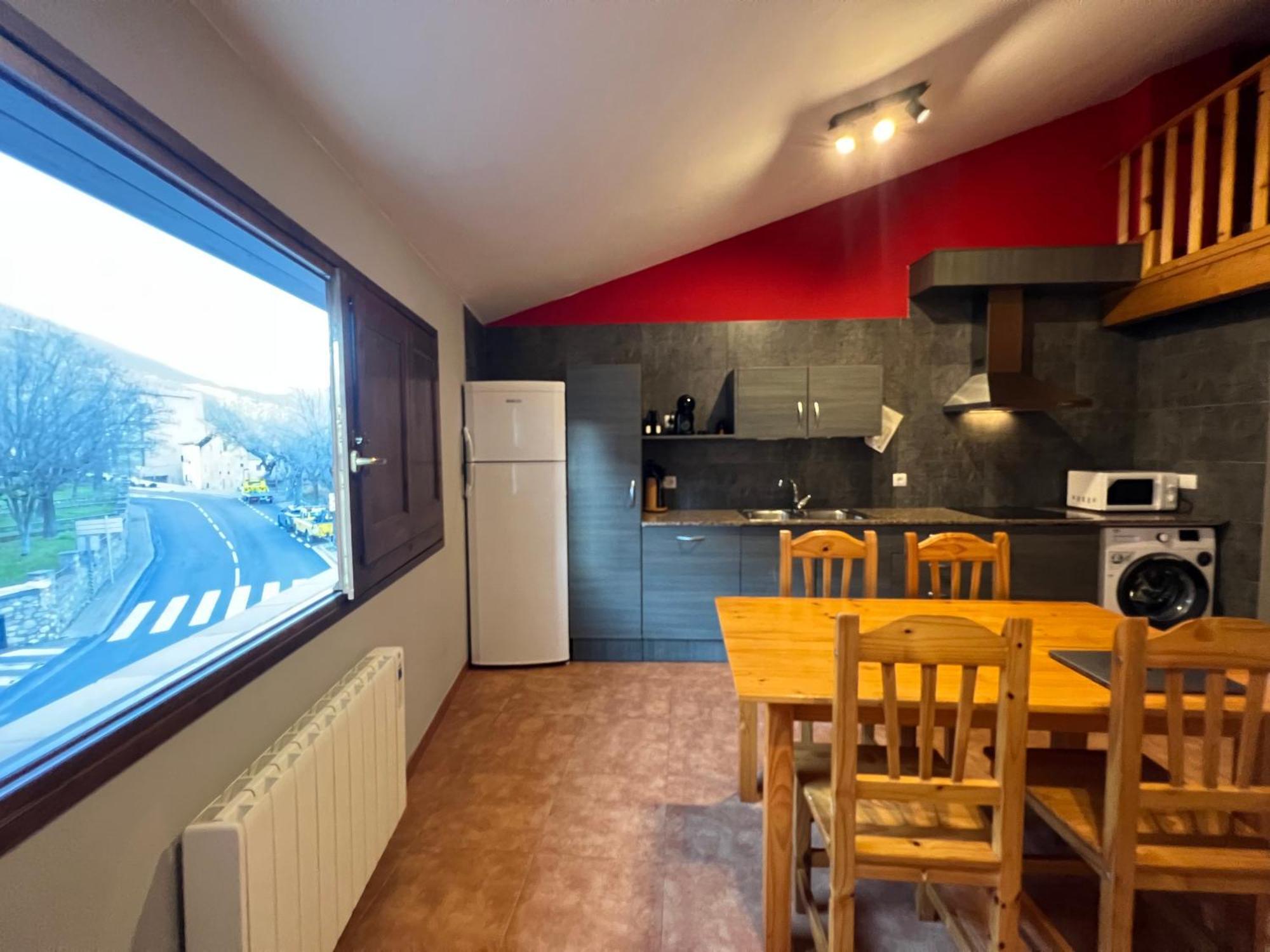La Vall Apartaments Duplex サン・ロレンゾ・デ・モルニス エクステリア 写真